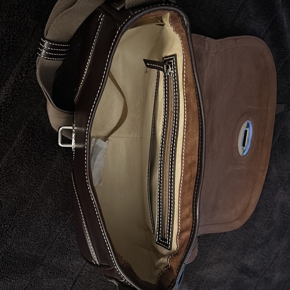 New Dooney and Bourke bag - Picture 7 of 14